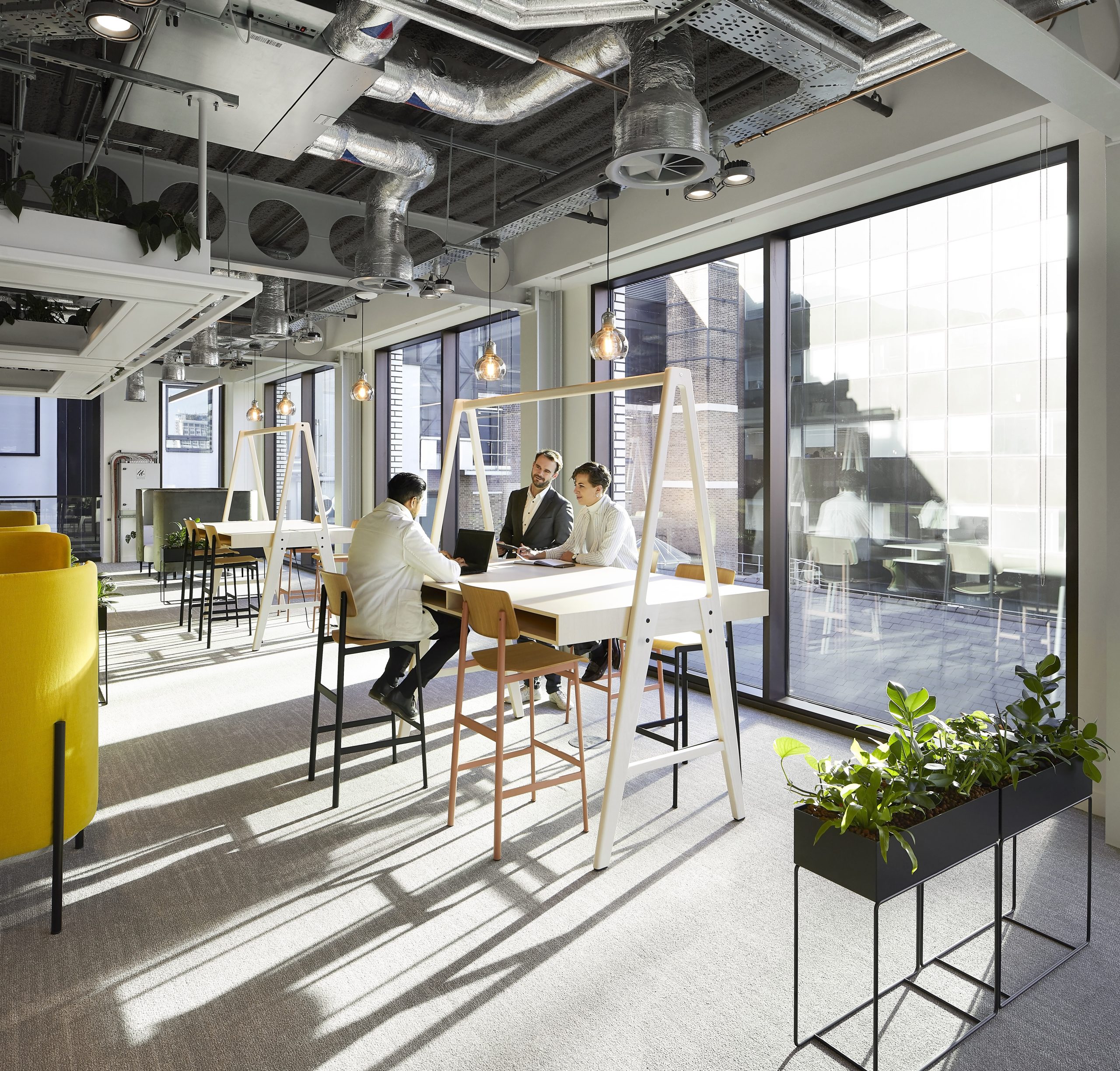 Morey Smith_CBRE Offices_London_©Hufton+Crow_032